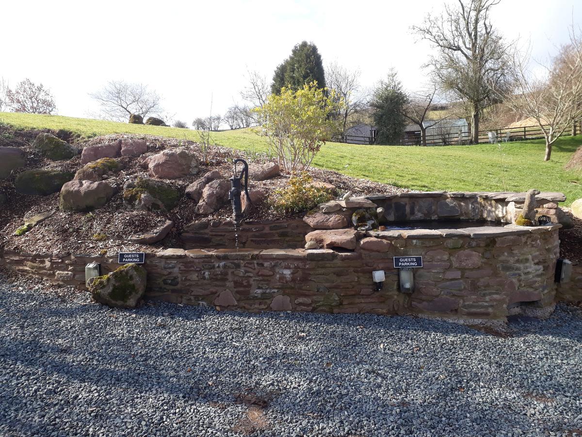 The Draen Bed And Breakfast Brecon Exterior foto